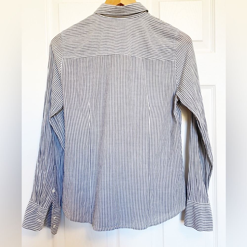 J Crew Perfect Button Down Shirt Stripes with Rhinestones Size Small - Picture 2 of 15